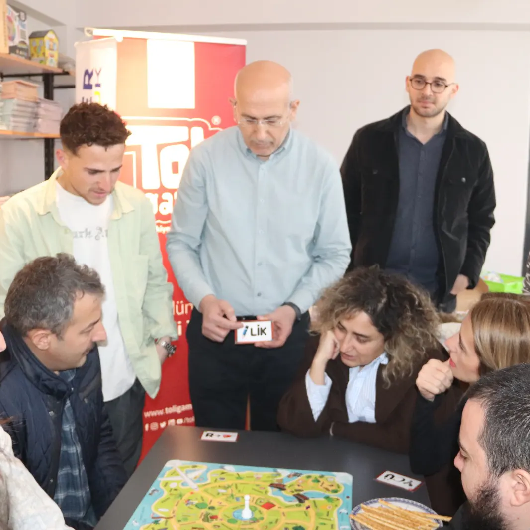 DÜNYA MATEMATİK GÜNÜNDE AİLELERİMİZDE ETKİNLİĞİMİZE KATILDI.